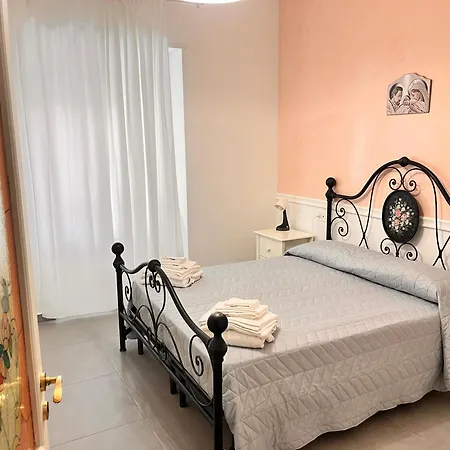 Ferienhaus Donatella Fondachello (Messina)