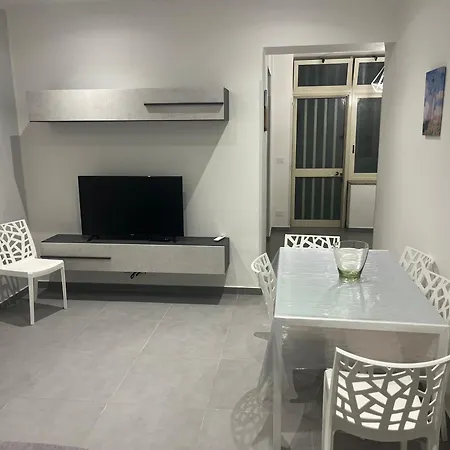 Donatella Holiday home Fondachello (Messina)